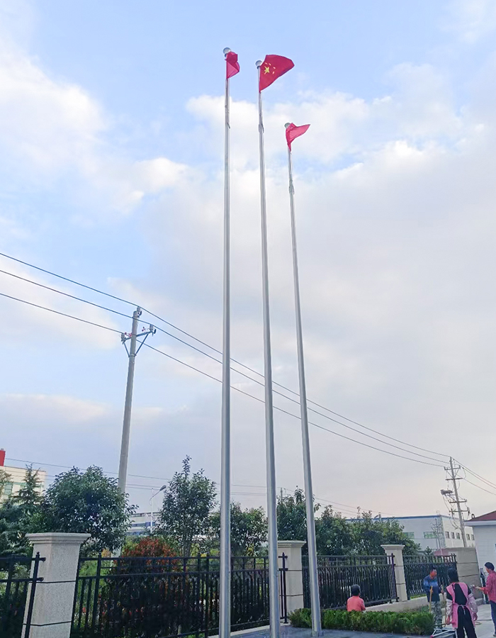 Conical stainless steel hand-cranked liftpole Conical stainless steel hand-cranked liftpole
