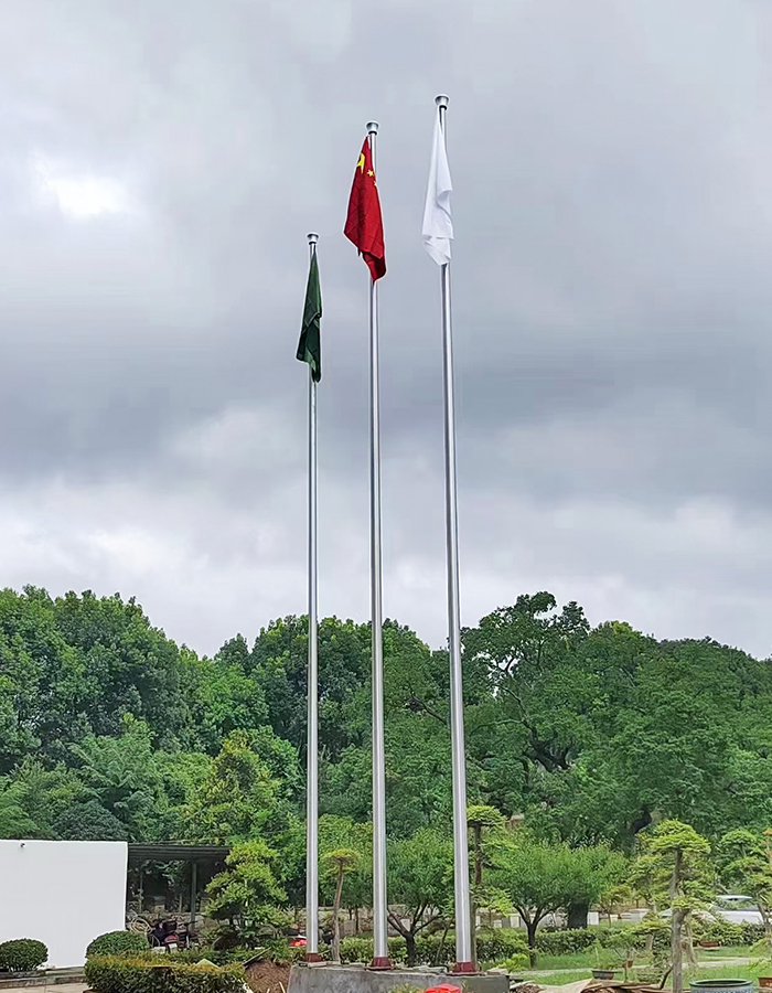 Conical stainless steel intelligent electric lifting flagpole Conical stainless steel intelligent electric lifting flagpole