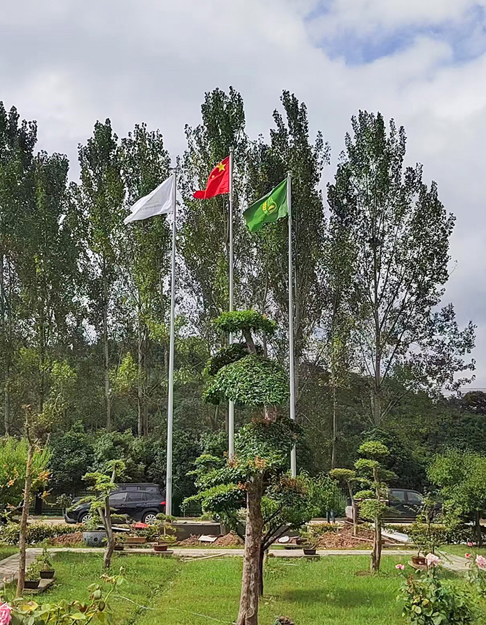Conical stainless steel intelligent electric lifting flagpole Conical stainless steel intelligent electric lifting flagpole