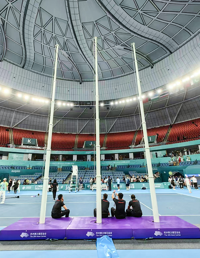 Conical stainless steel intelligent electric lifting flagpole Conical stainless steel intelligent electric lifting flagpole